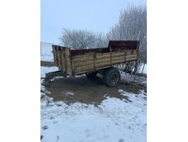 Eladó egytengelyes pótkocsi