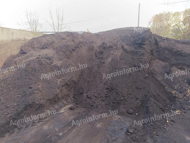 Komposzt eladó