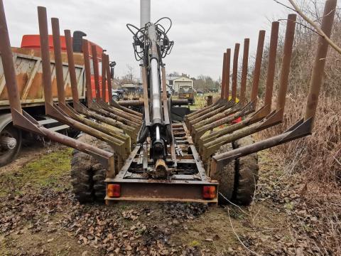 Erdészeti kiközelítő kocsi eladó Erdészeti kiközelítő kocsi eladó