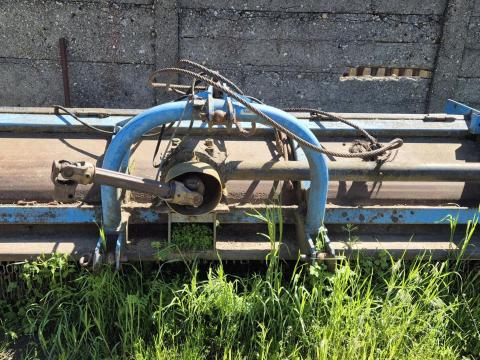 Szárzúzó eladó – 3 méteres, masszív felépítésű gép