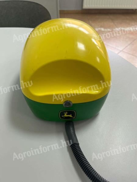 John Deere StarFire 6000 antenna