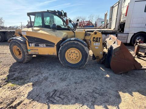 Caterpillar Th215 teleszkópos rakodó