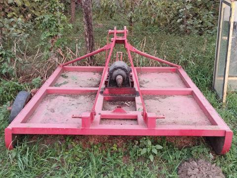 Szárzúzó eladó Szárzúzó eladó