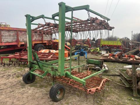 Gyomfésű Gyomfésű