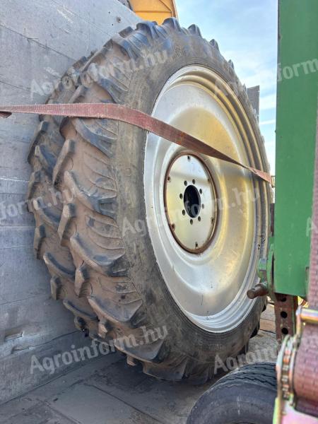 230/95 R44 sorközművelő kerék 9,5 r44