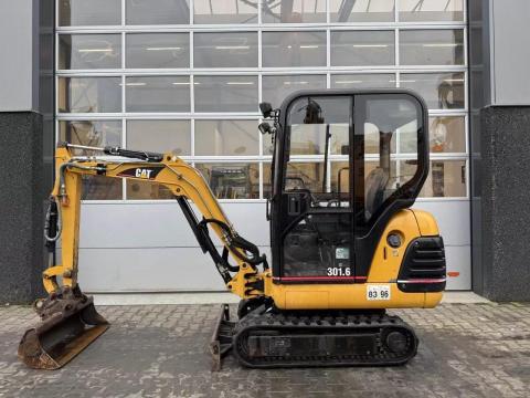 Caterpillar 301.6 / 2001 / 4 278 üzemóra / Lízing 20%-tól