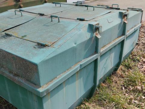 3 m³-es láncos konténer eladó 3 m³-es láncos konténer eladó