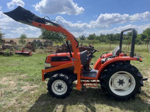 Kubota 27LE manual Eredeti Festés Ingyenes Szállítás Leszervizelve japán traktor kistraktor