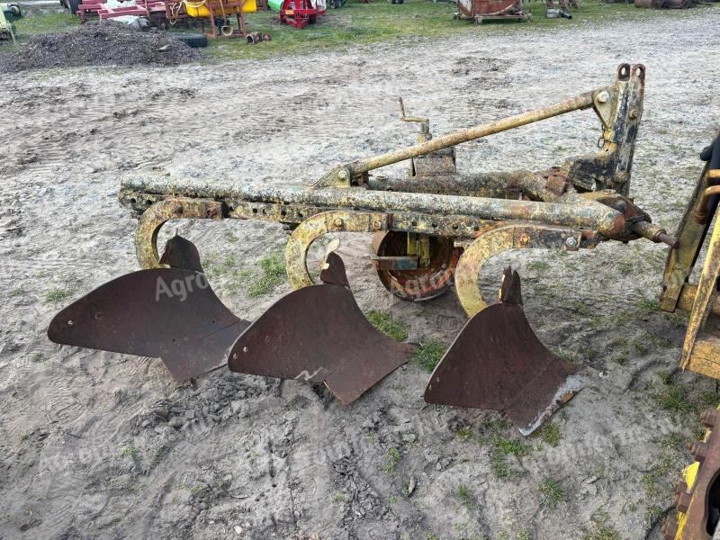 Dutra 3 fejes hattyúnyakas eke