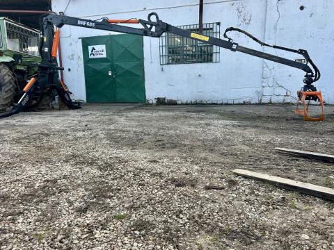 Hydraulikus daru BMF 685 – kiközelítő profi erdészeti daru pótkocsi Hydraulikus daru BMF 685 – kiközelítő profi erdészeti daru pótkocsi