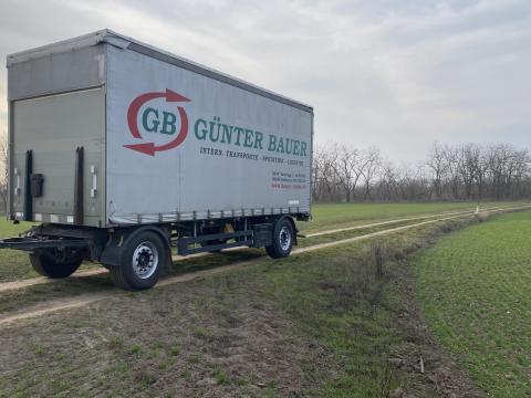 Pótkocsi fix, piros rendszámos, oldalfalas ponyvás