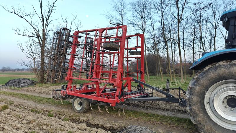 6, 6m vontatott kombinátor