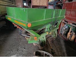 Eladó Amazone 1500 literes műtrágyaszóró