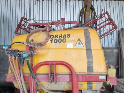 Szántóföldi vegyszerező Szántóföldi vegyszerező