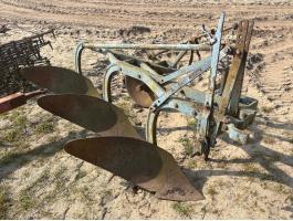 3 fejes eke Osztrák hattyúnyakas eke