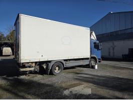 Szigetelt dobozos felépítmény eladó