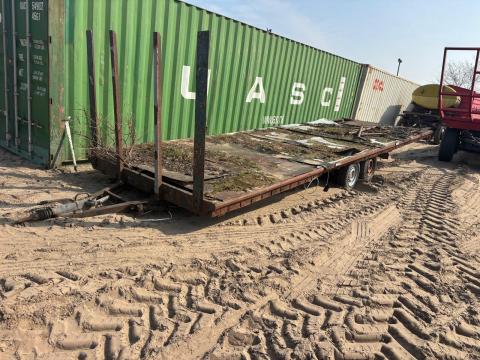 Bálaszállító pótkocsi