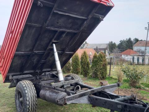 Pótkocsi eladó Pótkocsi eladó