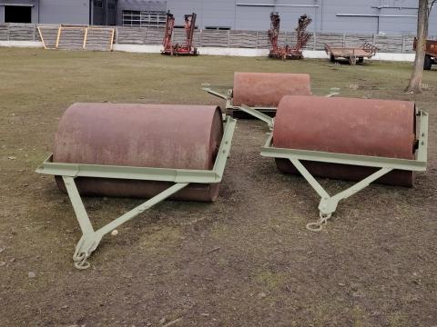 Sima hengergarnitúra 150 cm széles, 1 méter átmérőjű Sima hengergarnitúra 150 cm széles, 1 méter átmérőjű