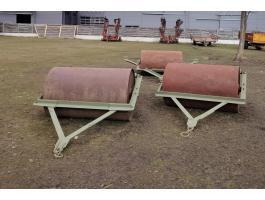 Sima hengergarnitúra 150 cm széles,  1 méter átmérőjű