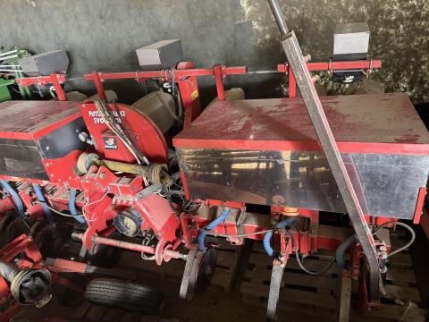 Mascar Futura Maxi szemenkénti vetőgép eladó Mascar Futura Maxi szemenkénti vetőgép eladó