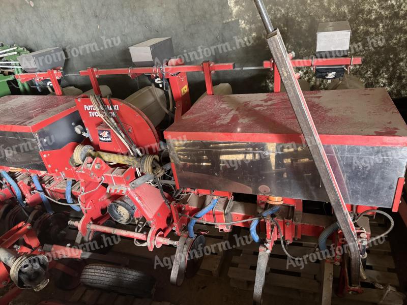 Mascar Futura Maxi szemenkénti vetőgép eladó
