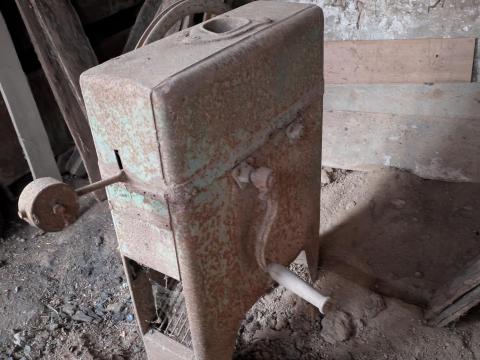 Kézi kukorica morzsoló