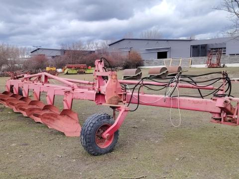 Kühne IH Condor, Kondor KRW 6/5 fejes ágyeke 2003-as évjáratú Kühne IH Condor, Kondor KRW 6/5 fejes ágyeke 2003-as évjáratú