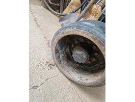 Class Lexion gumiheveder görgő