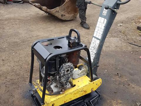 Bomag 230kg.lapvibrátor. Bomag 230kg.lapvibrátor.