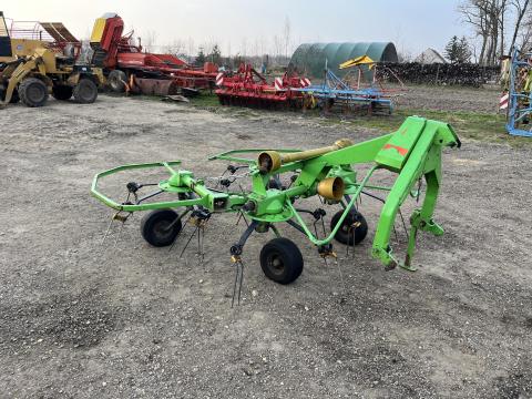 Deutz fahr KH 440 rendterítő