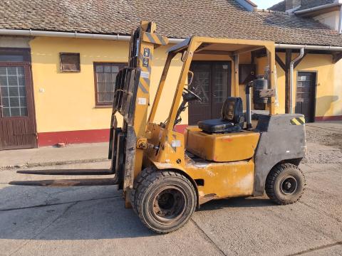 Targonca DV-1794.33-as dízelüzemű, 4 tonna teherbírású,  jó Perkins motorral eladó