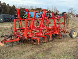 5,2 méteres vontatott ásóborona hidraulikusan felcsukható kivitel