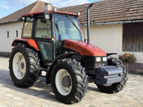 New Holland L85 DT traktor