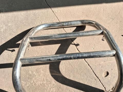 Mazda gallytörő rács