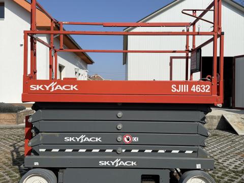 Elektromos ollós emelő 9, 7m Skyjack SJ-III 4632 személyemelő