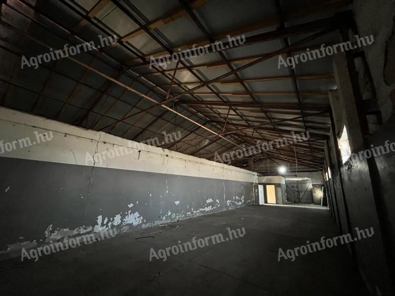 Agro szelvénykeretes csarnok eladó