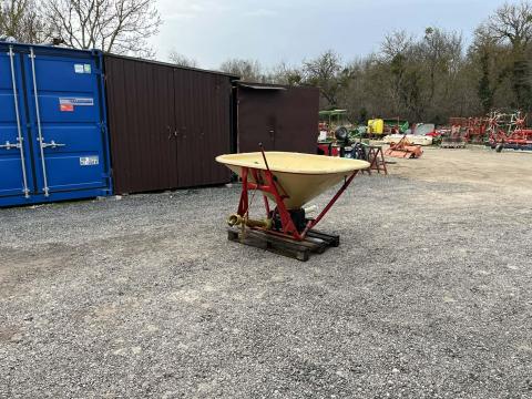 Vicon szórócsöves műtrágyaszóró 400 kg