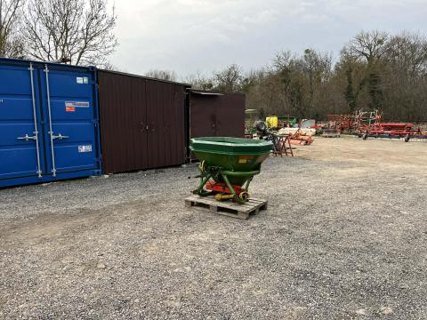 Amazon 2 tárcsás, 400 kg-os műtrágyaszóró eladó