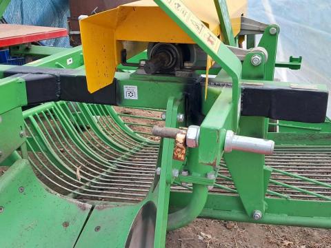 Burgonyaszedő gép eladó Burgonyaszedő gép eladó