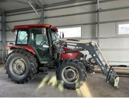 Case IH JXU 1090 traktor homlokrakodóval
