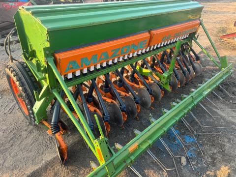 AMAZONE D8-30 SUPER 3 MÉTERES,  25 SOROS TÁRCSÁS VETŐGÉP
