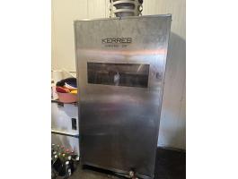 Füstölt áru érlelő