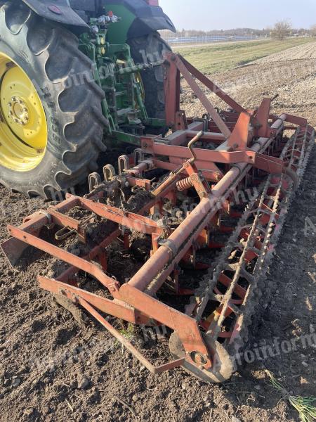 Kverneland gyári talajművelő eszköz