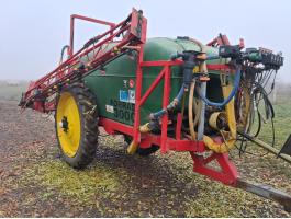 Forrás 3000/18 szántóföldi permetező eladó