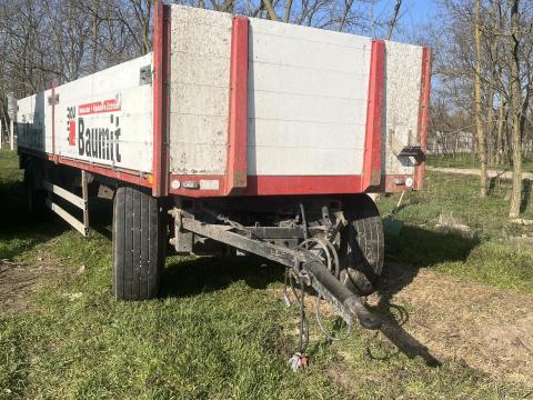 Bálaszállító pótkocsi 5 év friss műszaki