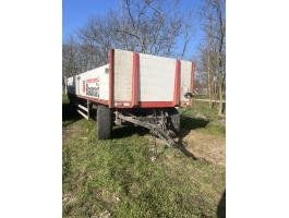 Bálaszállító pótkocsi 5 év friss műszaki