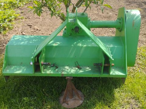 Vízszintes tengelyű szártépő eladó