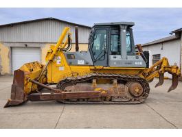 Komatsu D65E lánctalpas dózer talajmaróval