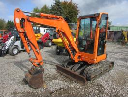 Kubota U 27-4 / 2015 / 2781 üzemóra / Lízing 20%-tól